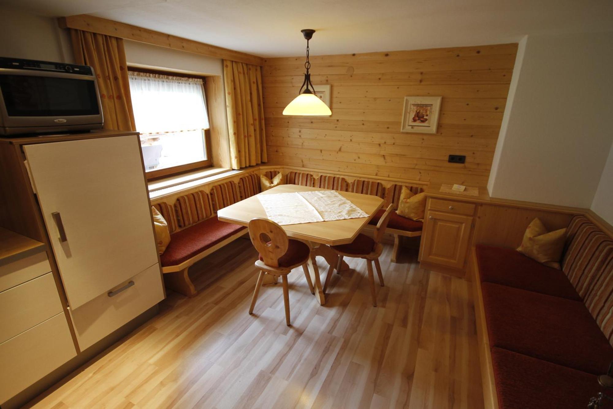 Landhaus Rohrmoser زيل أم زيلر الغرفة الصورة